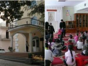 Russia stages new armed mask show in Crimean Mosque